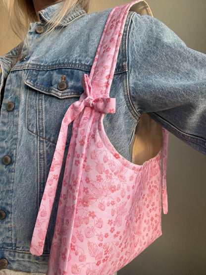 Berry Bow Bag